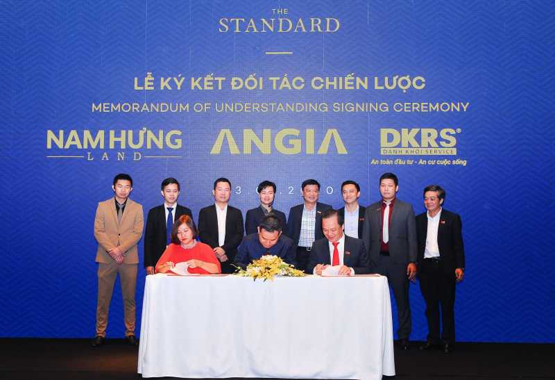 Tại sự kiện, An Gia cũng đã ký kết thỏa thuận hợp tác chiến lược với các đối tác Ricons, Hoosiers, VPBank, DKRS, Nam Hưng Land… để phát triển thương hiệu The Standard.